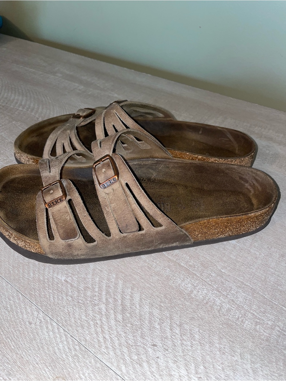 Birkenstock Granada leather buckle strap sandals taupe sz 37 US 6-6.5 soft foot